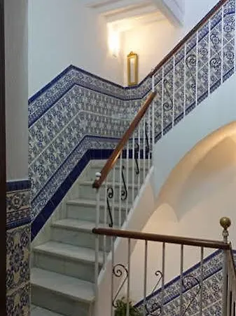 Pensión Colon *